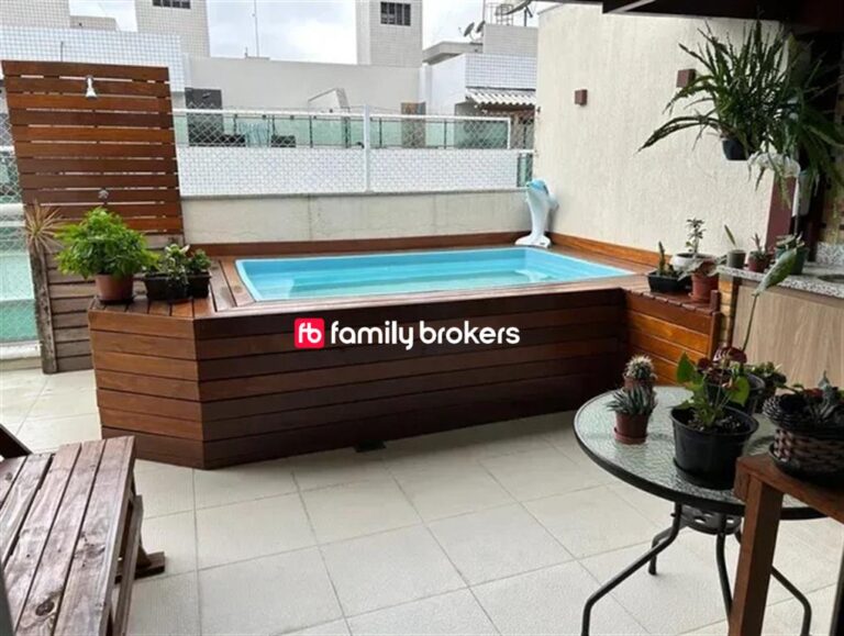 FREGUESIA: COBERTURA DUPLEX DE 2 QUARTOS E 181m² À VENDA