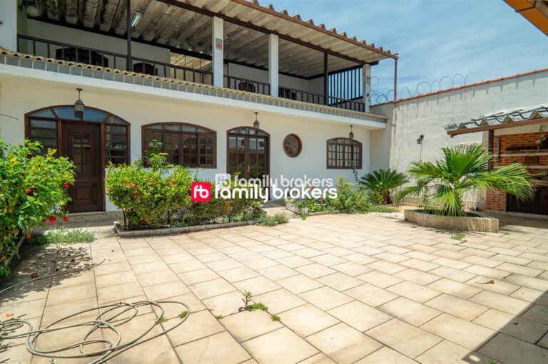 INVISTA NO CORAÇÃO DA FREGUESIA! TRANSFORME POTENCIAL EM LUCRO!