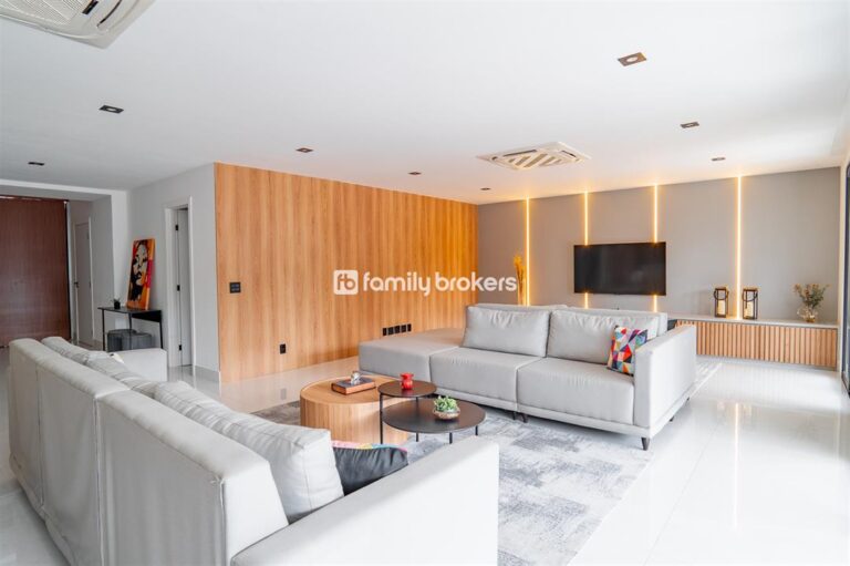 CONDOMÍNIO SANTA MÔNICA: MANSÃO TRIPLEX COM 5 SUITES | 1.067M² | 4 VAGAS