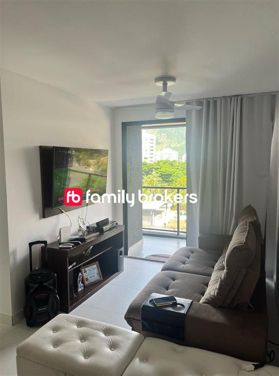 MARAVILHOSO APARTAMENTO DE 2 QUARTOS NO CONDOMÍNIO NOIR PLUS