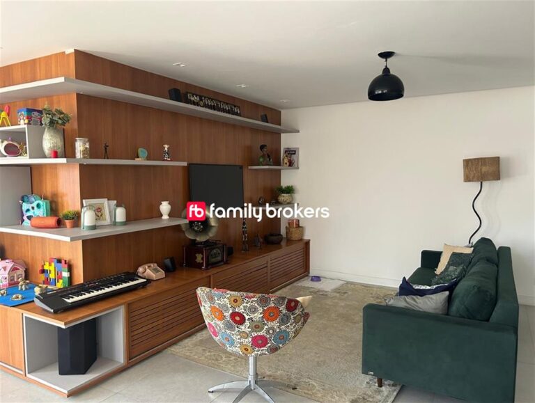 Barra da Tijuca – Cobertura 284m² – 3 Quartos + Dependência.