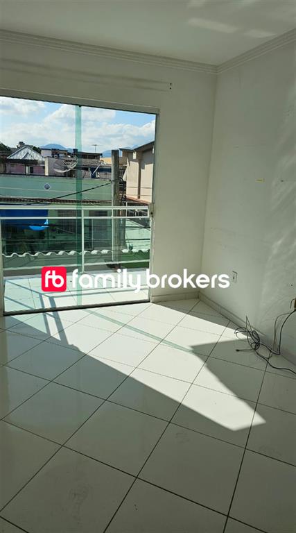 Casa geminada, 100m²,  2 quartos (2 suítes), com vaga de garagem