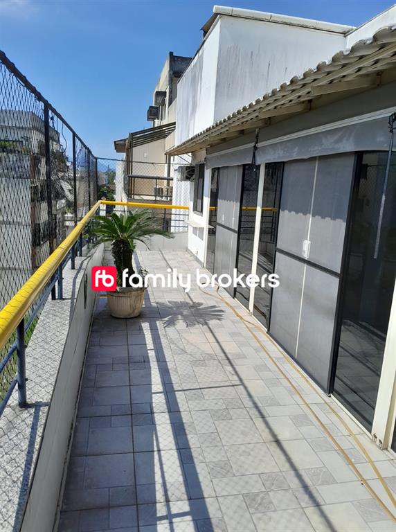 EXCELENTE COBERTURA DE 172M² | 4 QUARTOS | 2 VAGAS – RECREIO DOS BANDEIRANTES