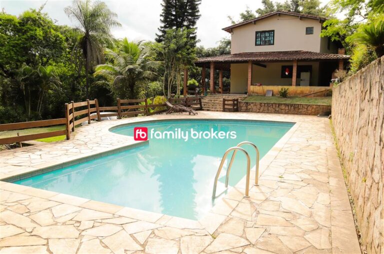 EXCELENTE CASA NA REGIÃO DOS LAGOS COM DUAS PROPRIEDADES | 2.764M² – MARICÁ