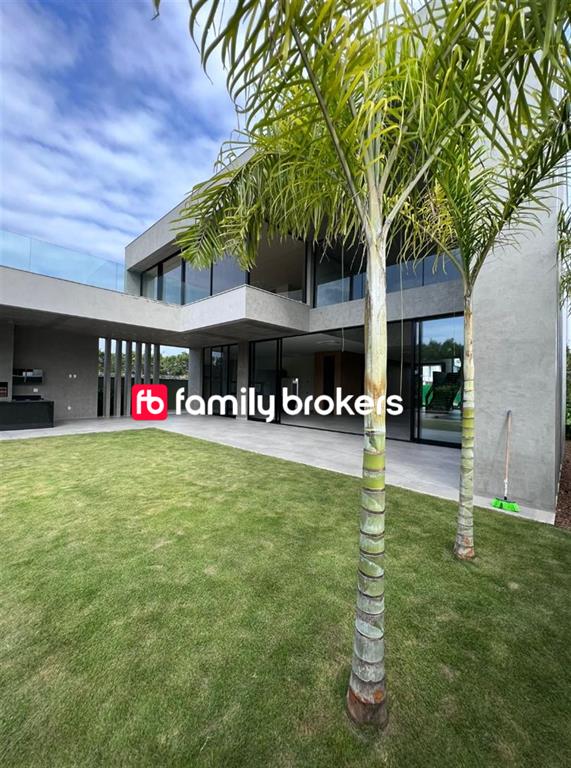 1° LOCAÇÃO: MANSÃO DE 5 SUÍTES À VENDA NO CONDOMÍNIO ALPHAVILLE | COM ELEVADOR!