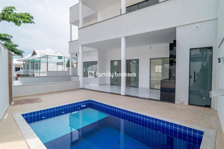 CASA DUPLEX CONTEMPORÂNEA DE 282M² | 4 QUARTOS – CONDOMÍNIO VALE DO IPÊ