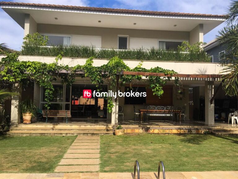 ACONCHEGANTE CASA DUPLEX DE 4 SUÍTES À VENDA NO RECREIO | 2 VAGAS E 350M²