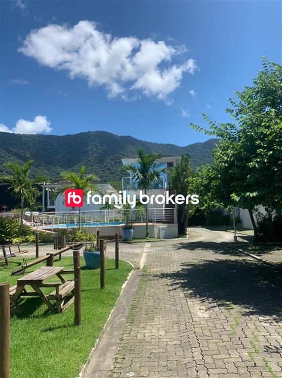 CONDOMÍNIO MONTE ZION: CASA DUPLEX COM 3 QUARTOS À VENDA EM MARESIAS, SP