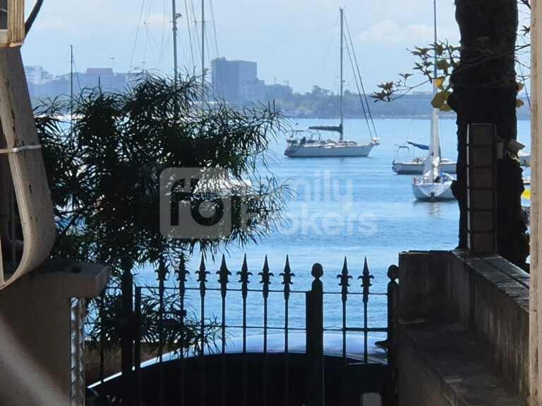 CHARMOSO QUARTO-SALA NA URCA