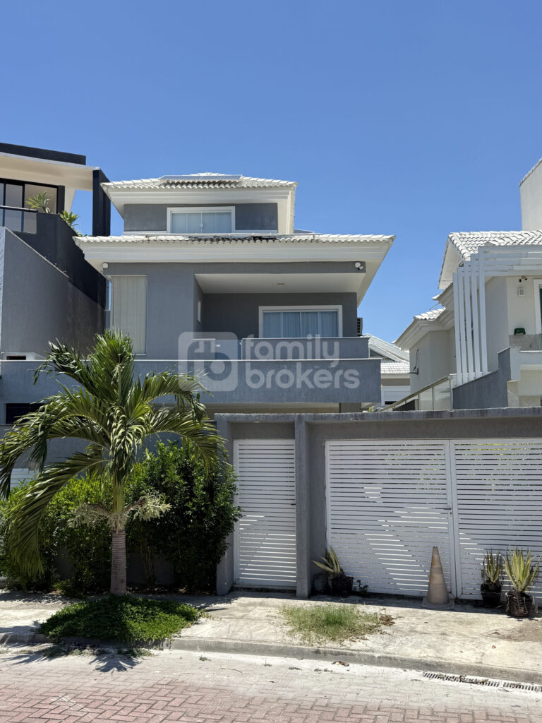 Casa no Condomínio Riviera del Sol