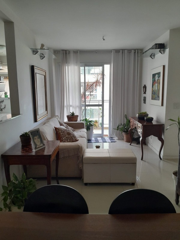 Ótima oportunidade em condomínio com total infra estrutura em Vargem Pequena, perto do shopping Américas.