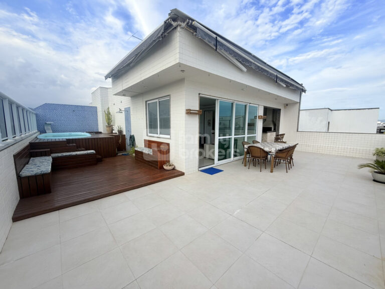 Cobertura de 260m2 no Recreio dos Bandeirantes