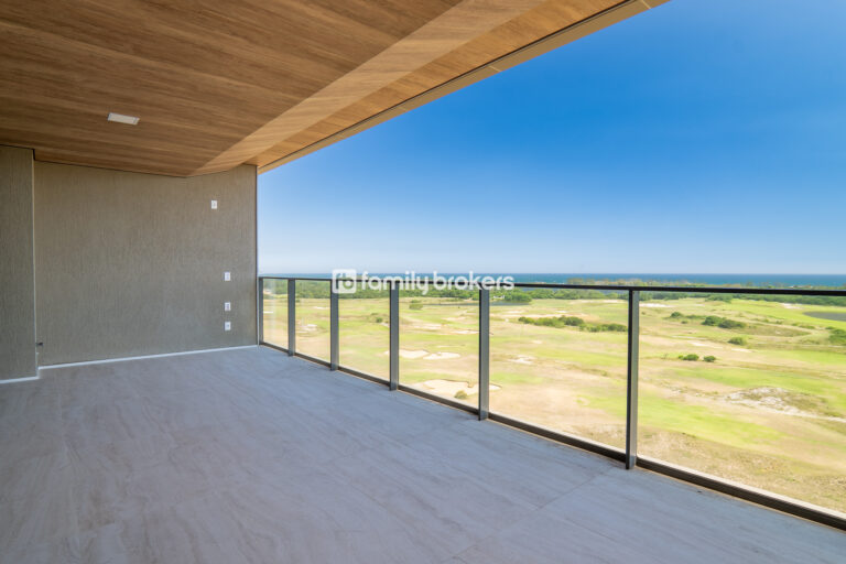 Apartamento no Oceana Golfe 268m²  4 suites vista campo de golfe